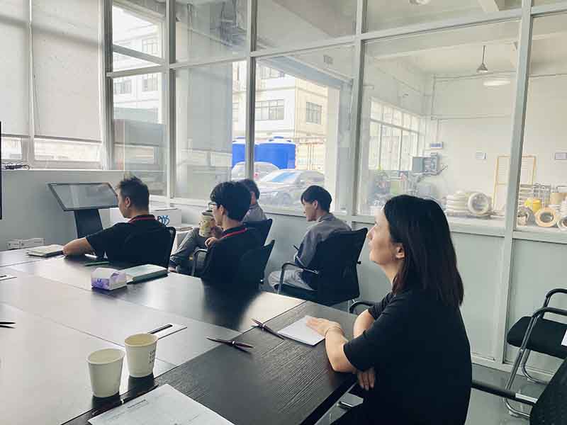 Dingyan нова програма навчання